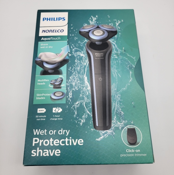 Philips Norelco Aqua Touch Wet or Dry Protective Shaver